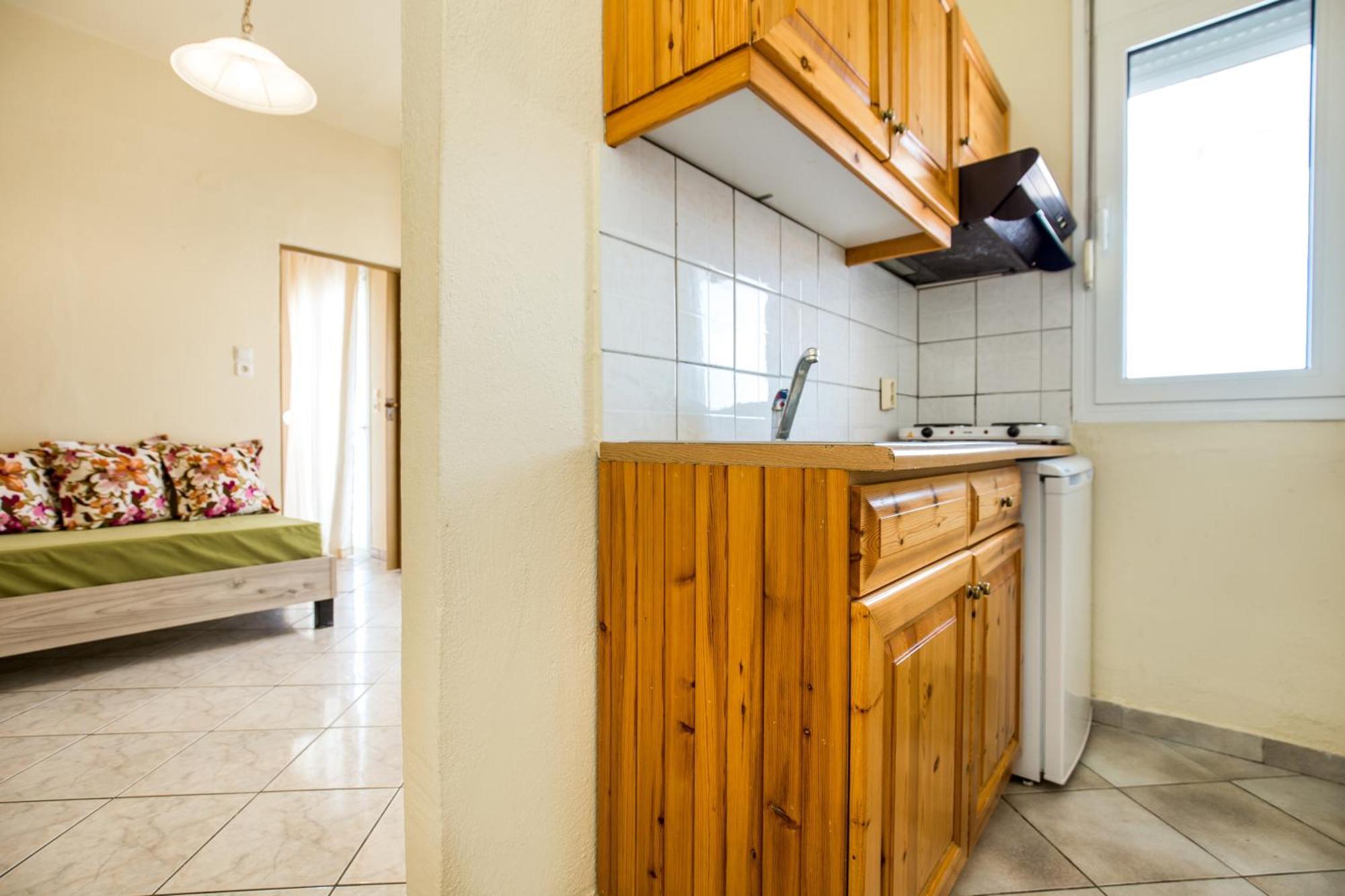Ianos Apartments Potós Eksteriør bilde