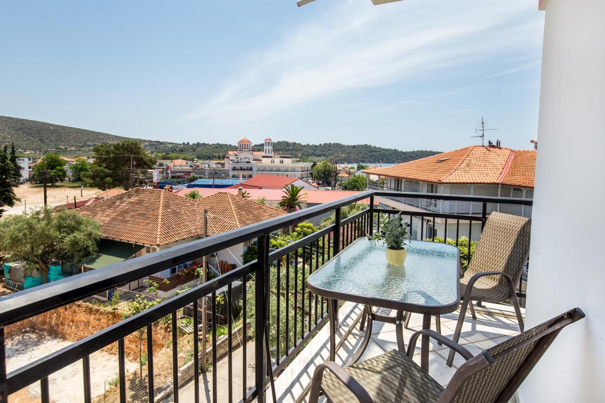 Ianos Apartments Potós Eksteriør bilde