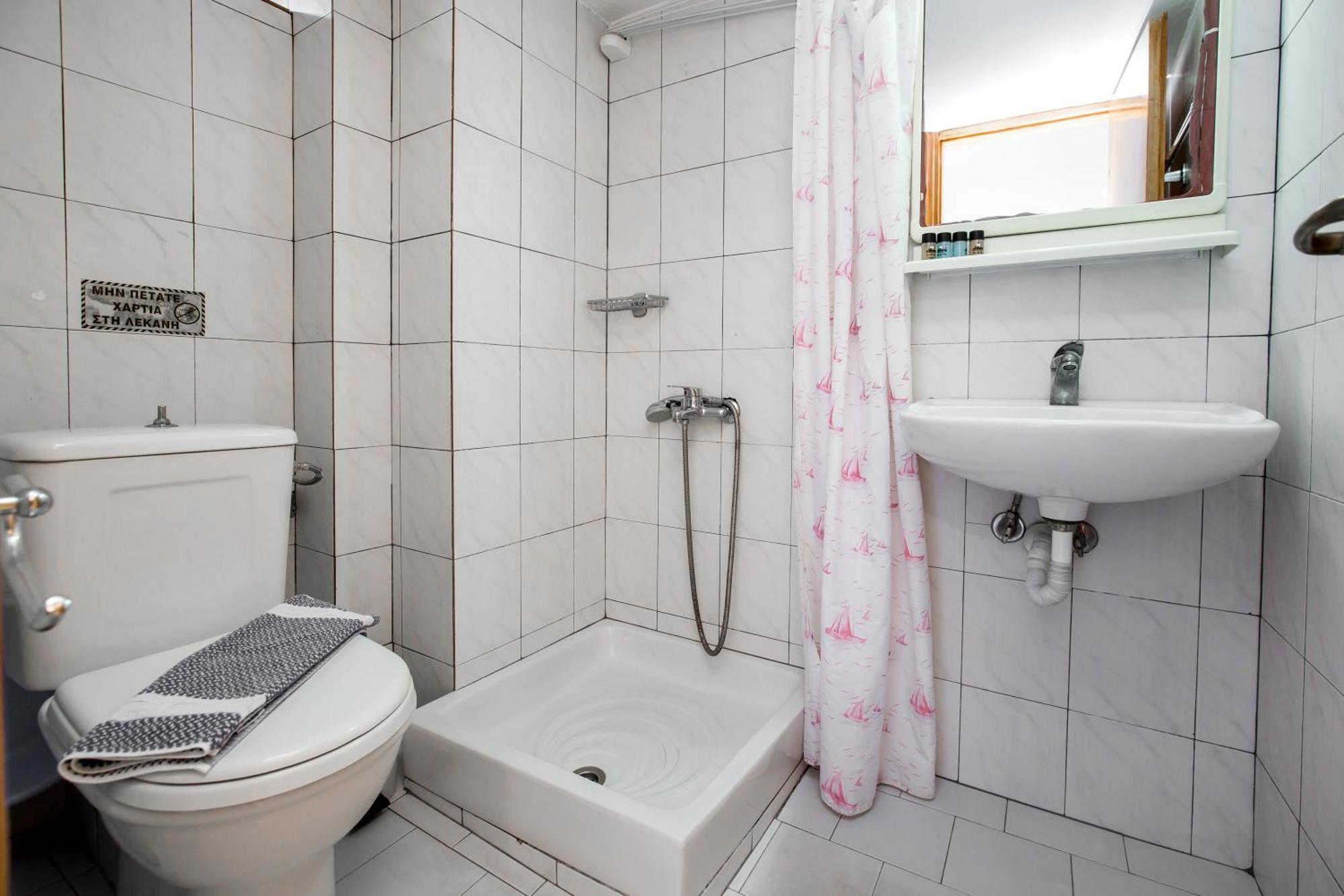 Ianos Apartments Potós Eksteriør bilde